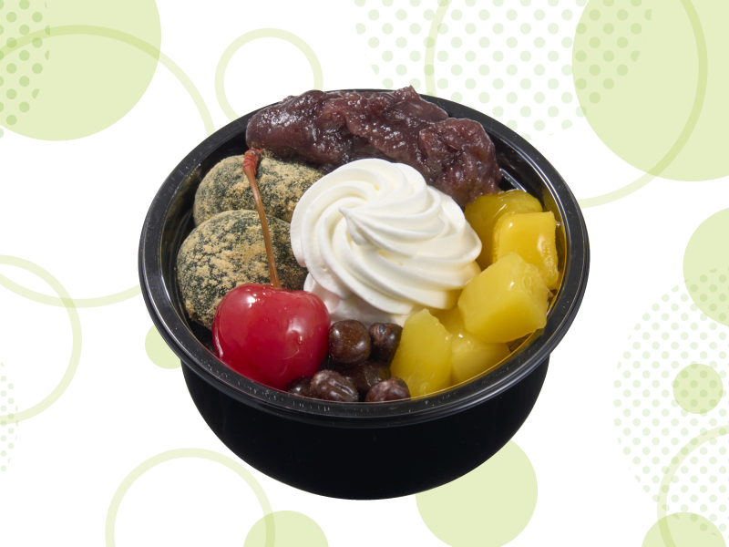 宇治抹茶わらび餅のクリームあんみつ