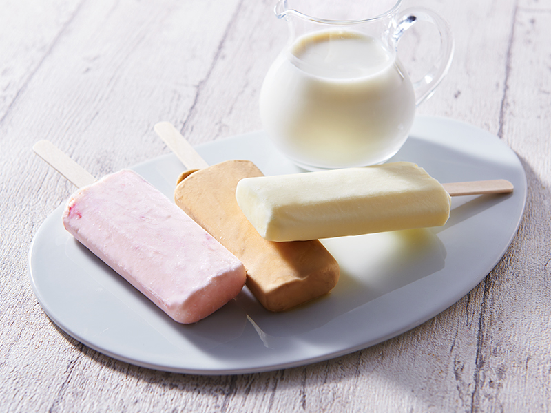 八ヶ岳南牧村契約牧場しぼりたて牛乳バー